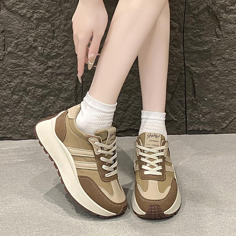 Fashion 2025 New Spring Autumn Lightweight Soft Sole Thick Base Old Style Casual Sports Shoes Versatile Fashionable Women's Shoes