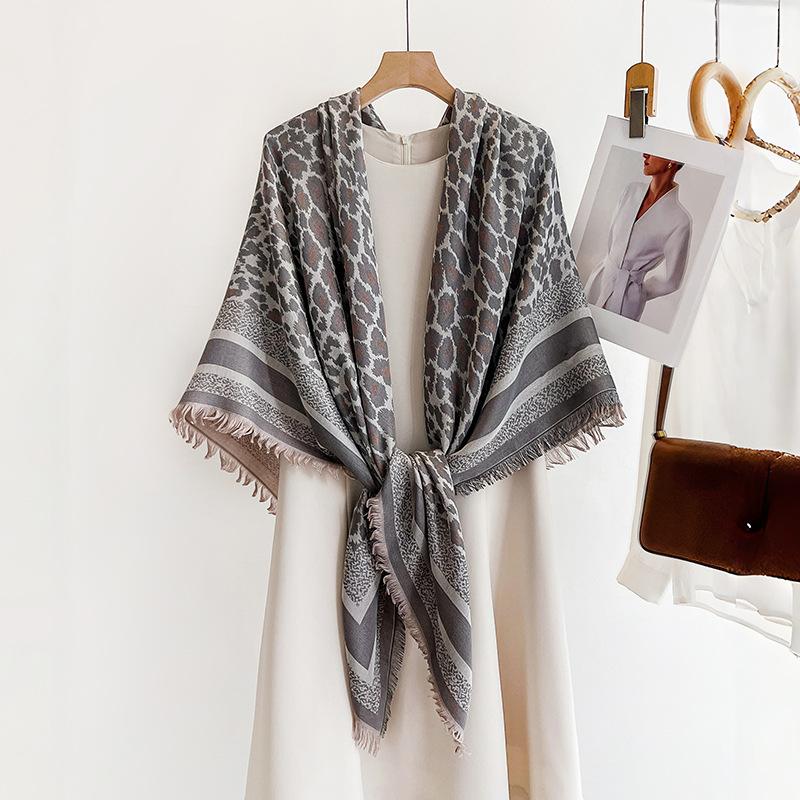 Spring and Autumn new rice gray leopard print scarf women's double-sided imitation cashmere thickened warm fringed large square scarf shawl dual-p