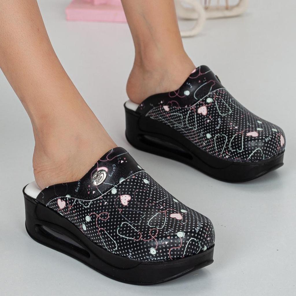 Women Medical Clogs Sabo Hospital Shoes Non-Slip Slipper Nurse Doctor Midwife Surgical Sandals
