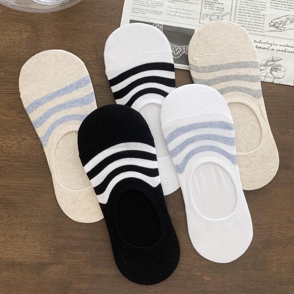 

10 pairs of men s 3-point socks/fake socks 10 pairs of black and white