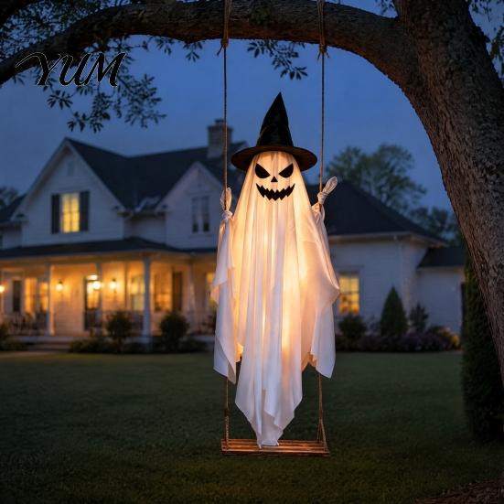 Gruselige Gartendekoration für Halloween-Party, Leuchtende hängende Geisterdekoration, Groß auf einem Zaubererhut Verandaschaukel mit Hexe Vorderer Baum Leuchtendes Dämonengesicht