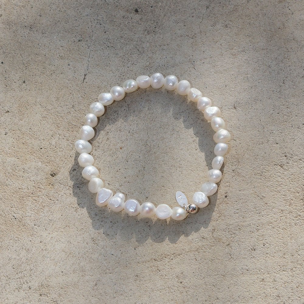 [Genuine Product from Headquarters / Silk Pouch Shopping Bag Included] Silver 925 Ugly Freshwater Pearl Bracelet