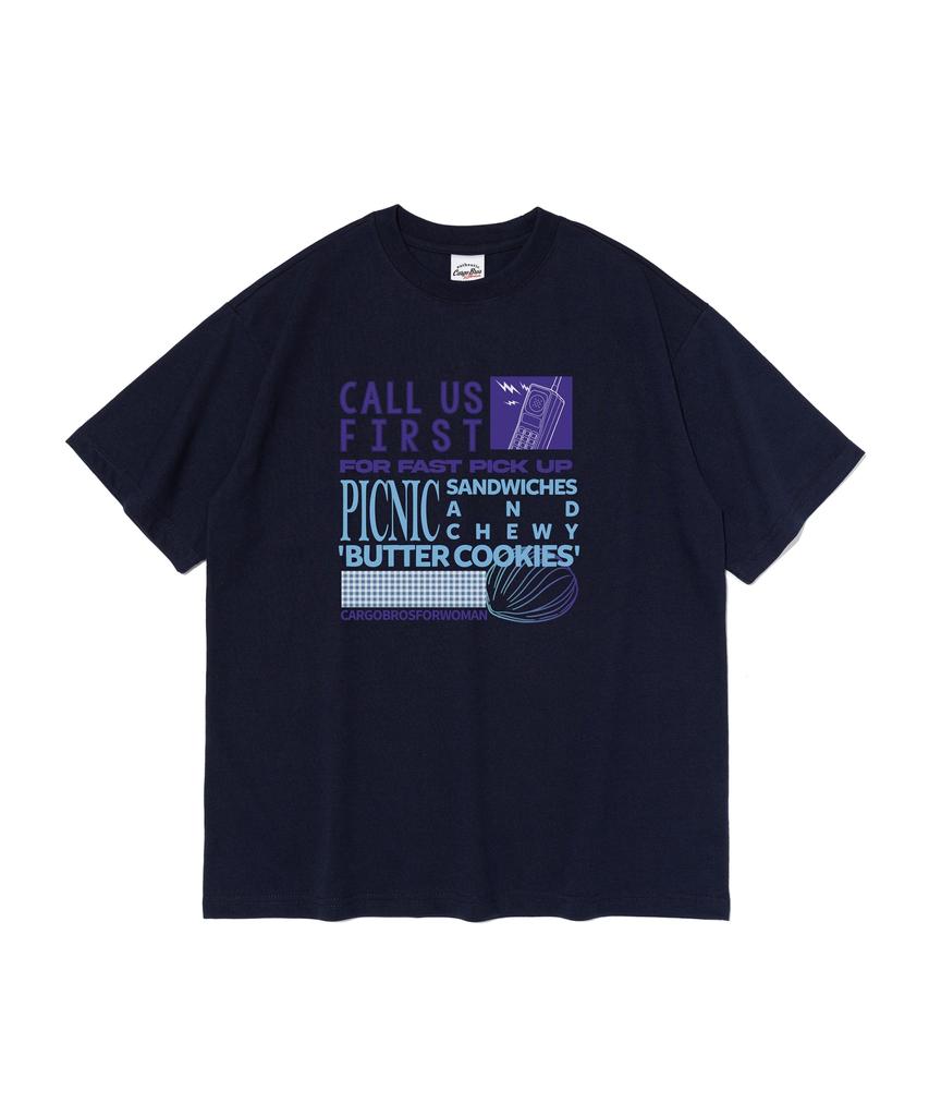 CARGOBROS FOR WOMAN First Picnic Typography Short Sleeve T-Shirt (Navy)