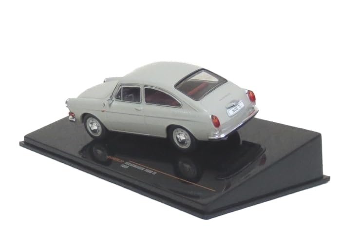 Ixo Model B VW 1600 TL 69 Beige 1/43 CLC503N