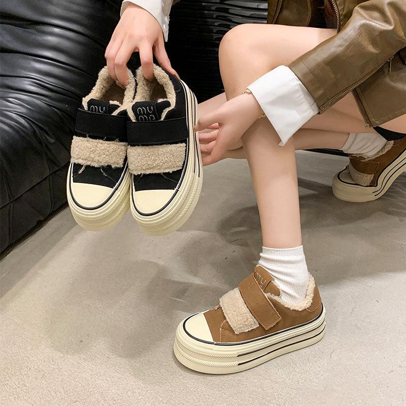 Muffin thick-soled matte imitation cowhide velvet lamb wool Velcro casual board shoes 2025 fashion versatile sports shoes