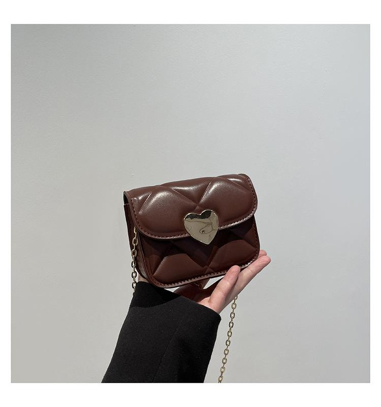 

Корейская версия модной сумки под мышкой, женская трендовая ромбовидная квадратная сумка, весна 2025, новая трендовая высококлассная повседневная сумка на плечо темно-коричневого