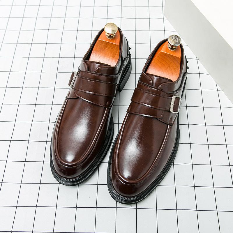 

British style buckle business leather shoes men s single shoes trendy fashion flow rivets 38-46 38 коричневий