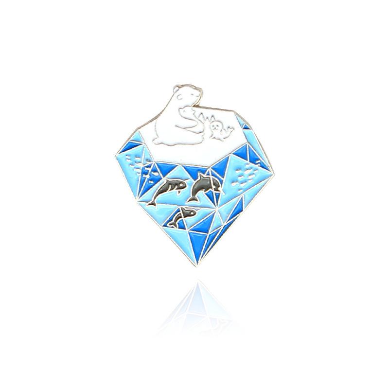 Jungle Black Cat & Polar Bear Brooch: Creative Animal Design