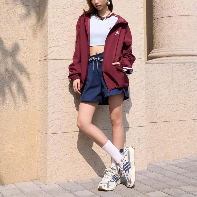 adidas Originals Trefoil Hooded Windbreaker Burgundy Unisex KV8848