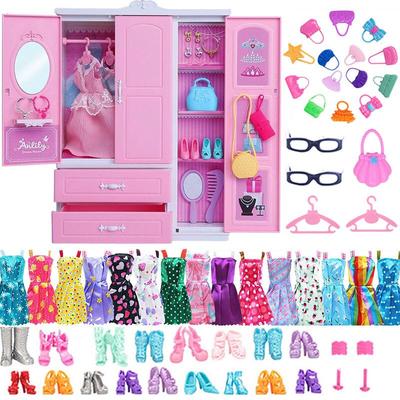 Domeček pro panenky Skříň pro panenky Doplňky pro panenky Oblečení Šaty Korunky Náhrdelník Boty pro Barbie Dívka Princezna Dárek
