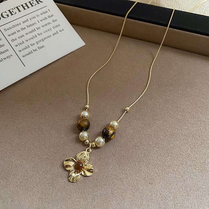 Pearl Tiger Eye Pendant Necklace - Retro Sweater Chain with Simple, Elegant Design for Women