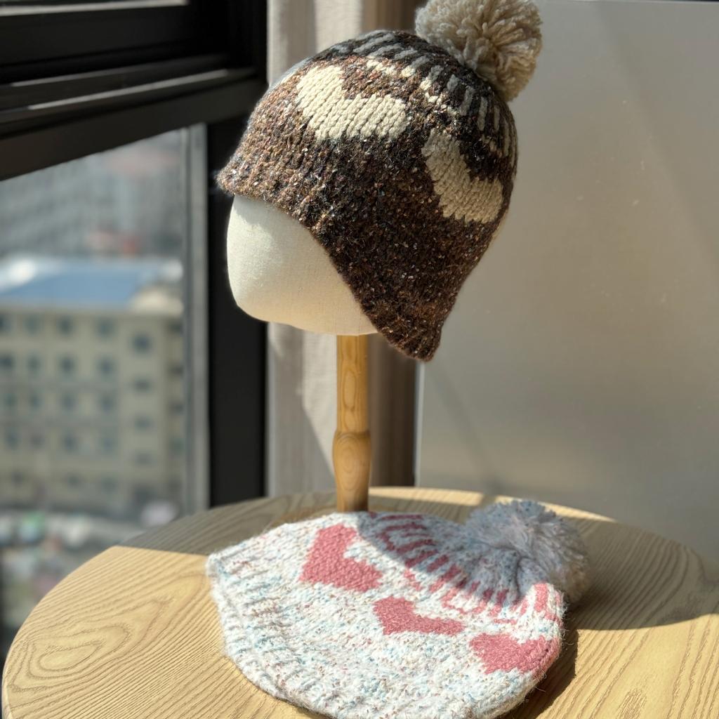 Cold Hat Fair Isle Style Love Fur Ball Ear Protection Wool Hat for Women Autumn and Winter Warm Versatile Knitted Hat