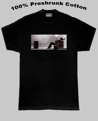 T-shirt Divertente Tema Audio Vecchio, Colpito