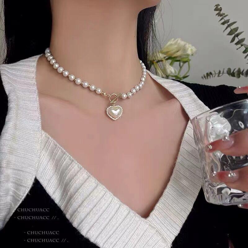 New Super Fairy Imitation Pearl Heart Necklace: Cold Style Sweet Simple OT Buckle Clavicle Woven Chain for Women