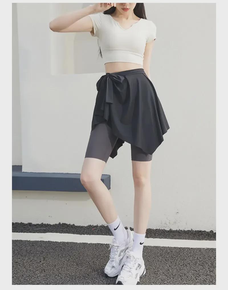 Women's Yoga Skirt: One-Piece Fitness Skirt with Hip-Covering Design