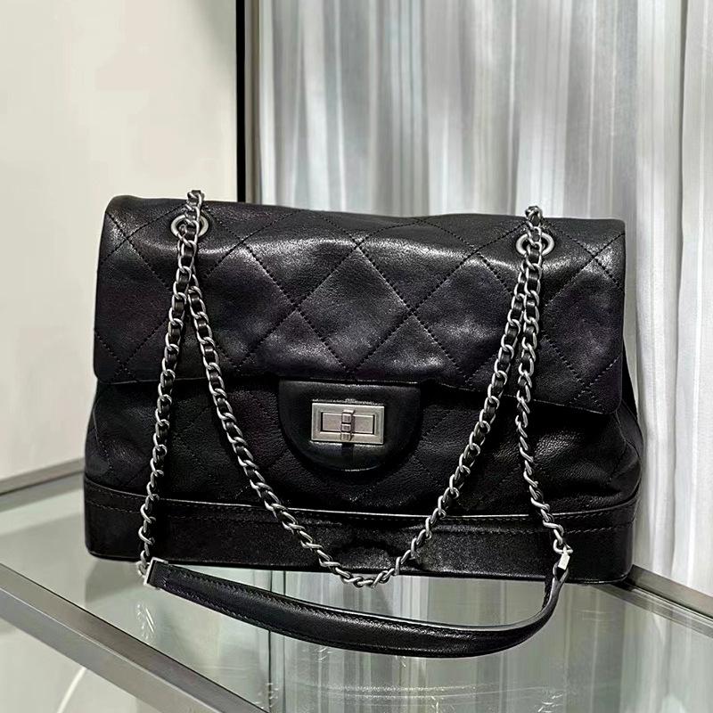 

Сумка-цепочка, маленькая квадратная сумка, сумка через подмышку, сумка через плечо, большая вместительная сумка через плечо, женская сумка из натуральной кожи 31x10x20 CM чёрный