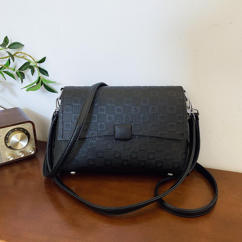 

Ретро мода повседневная сумка подмышку весна и лето новый тренд на плечо маленькая квадратная сумка 2025 высококлассная женская сумка чёрный