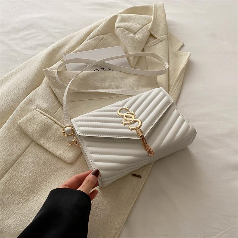 Stylish And Elegant Pu Small Square Crossbody Bag For Women With Chic Chain Strap