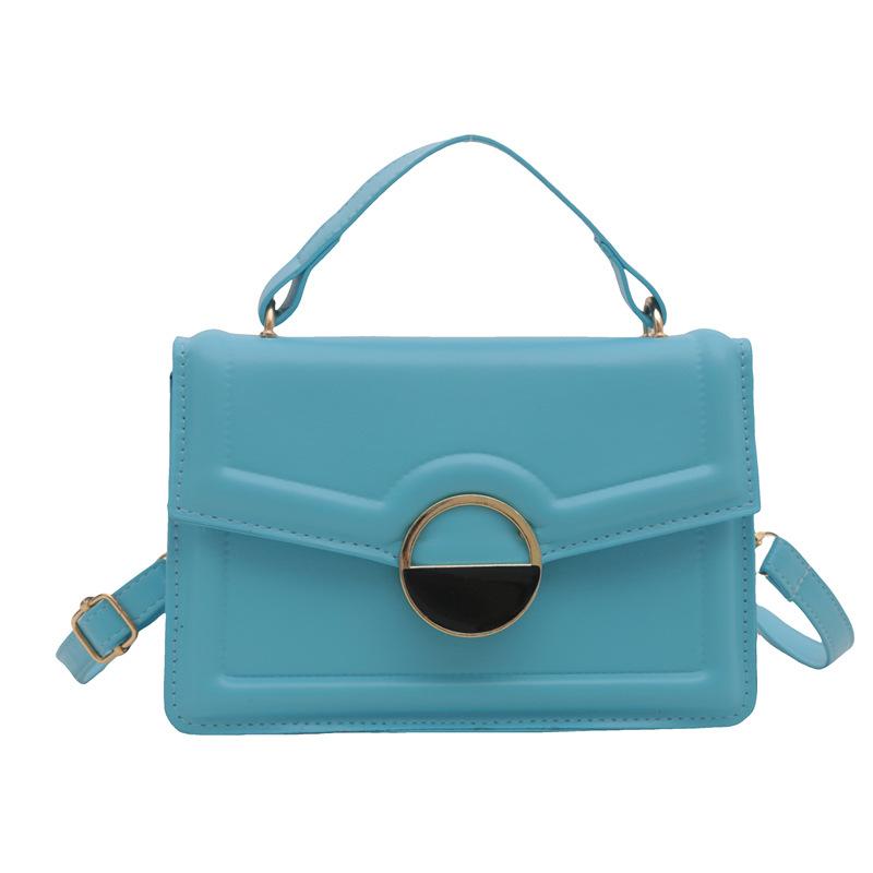 

Жіноча маленька квадратна сумка з поглибленою текстурою, нова корейська версія 2024 року, модна та проста, свіжа портативна маленька квадратна сумка з косим розмахом на одне плече синій