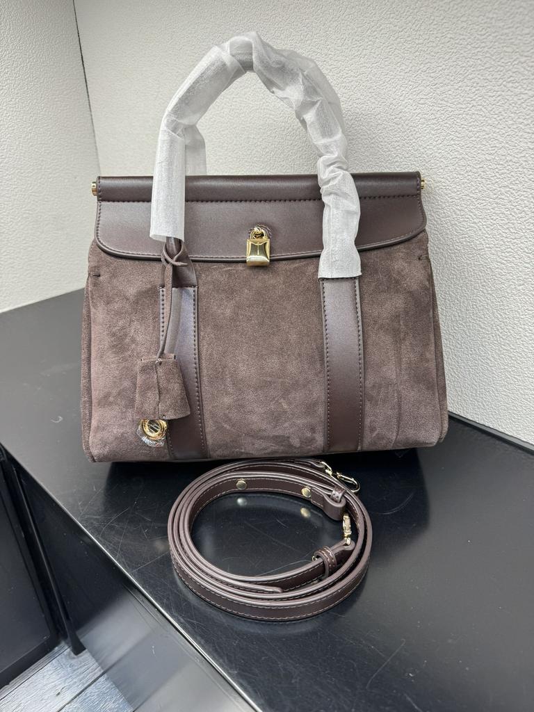 Large-capacity Workplace Commuting Handbag, Cowhide Women's Bag, Versatile for Travel, Single-shoulder Crossbody Bag