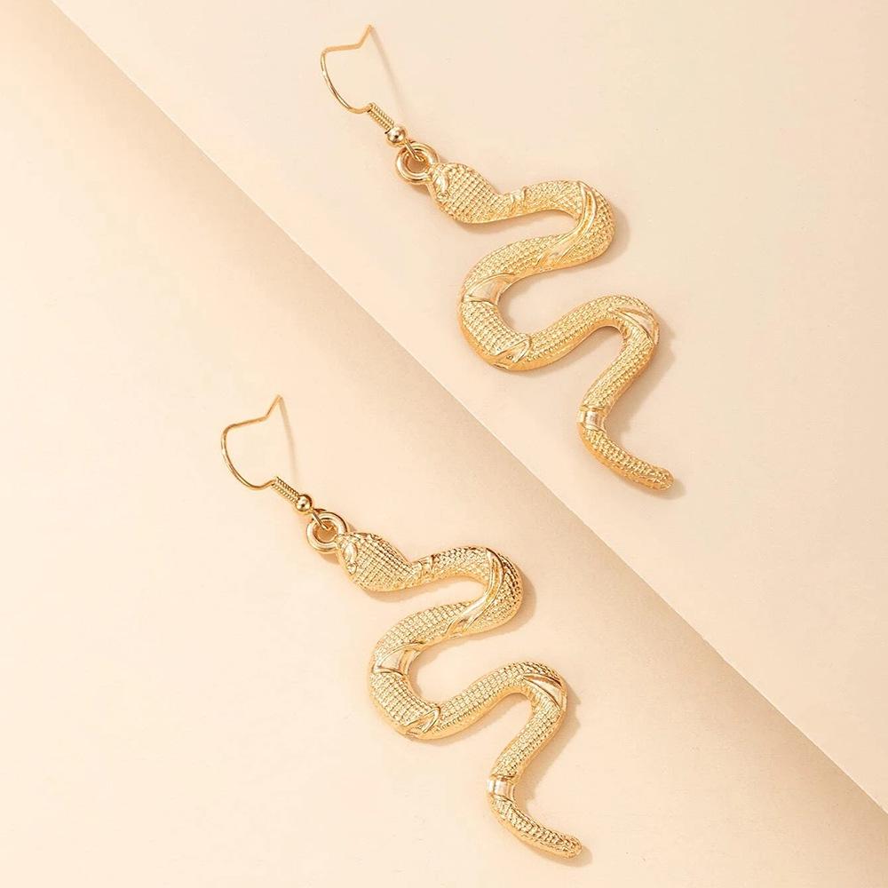 European & American Snake Shape Stud Earrings: Exaggerated Punk Style, Animal-Inspired, Light Luxury Accessory.