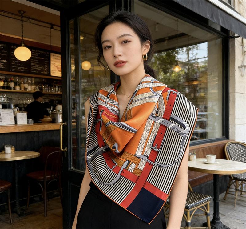Silk silk scarf light luxury chain retro mulberry silk temperament printed versatile square scarf outer scarf shawl
