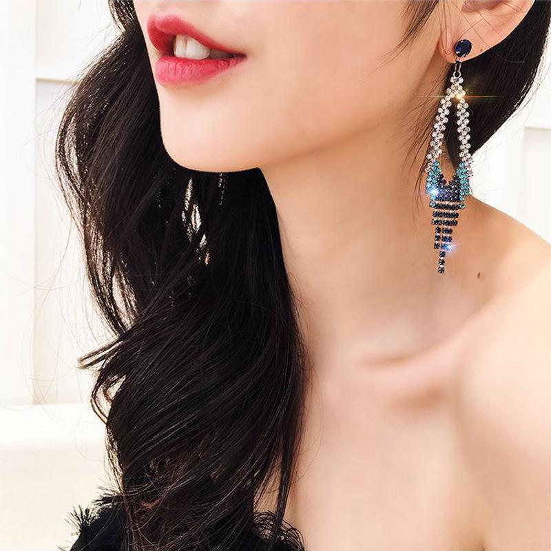 S925 Silver Needle Rhinestone Tassel Earrings - Exquisite Long Claw Chain with Colored Diamonds, European & American Style