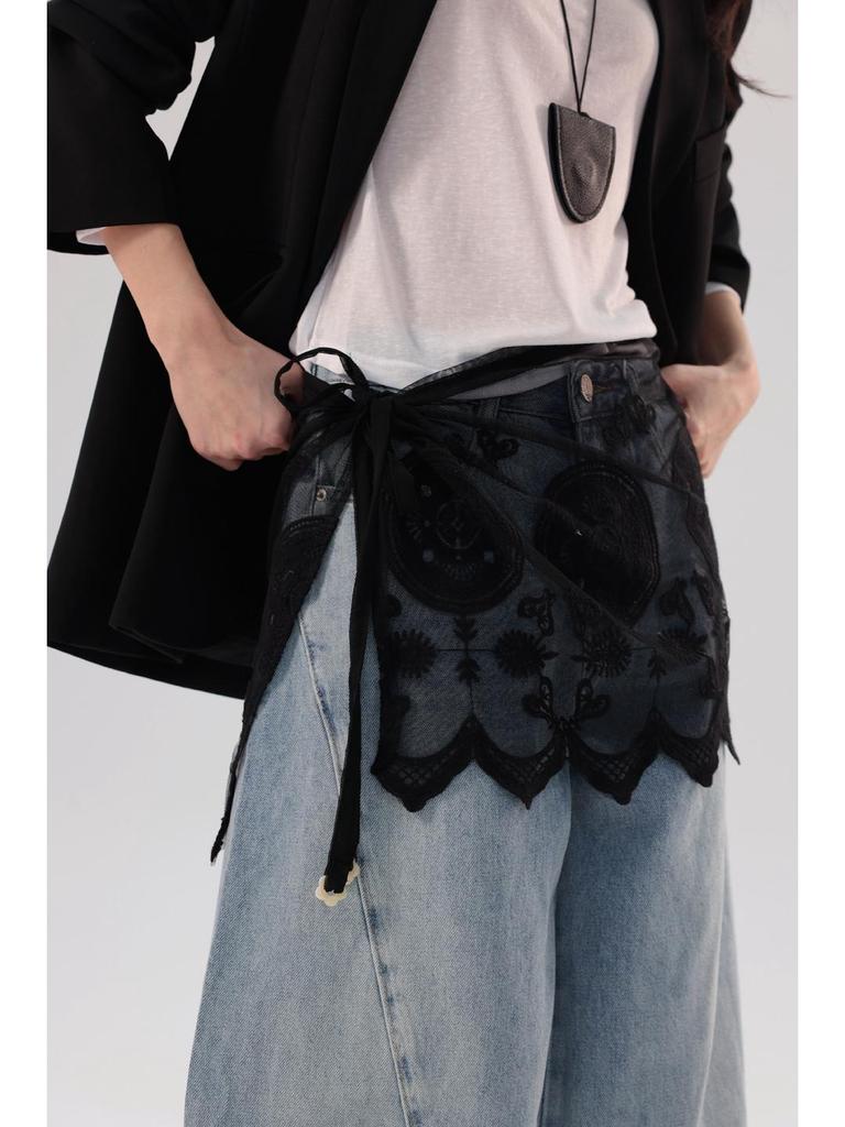Lace Hem Layering Skirt for Women - Slimming Inner Wear Anti-Exposure Apron-Style with Magical (Shenqi) Buttocks Covering.