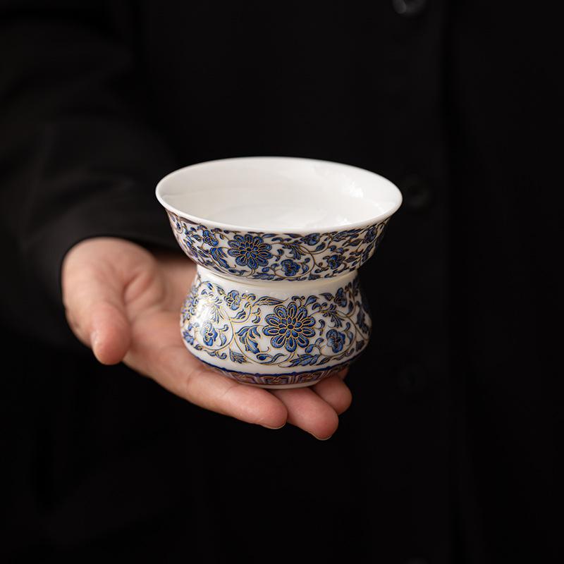 Suet jade porcelain integrated tea leak blue and white filter household thousand-hole high-end hand tray tea compartment simple tea filter