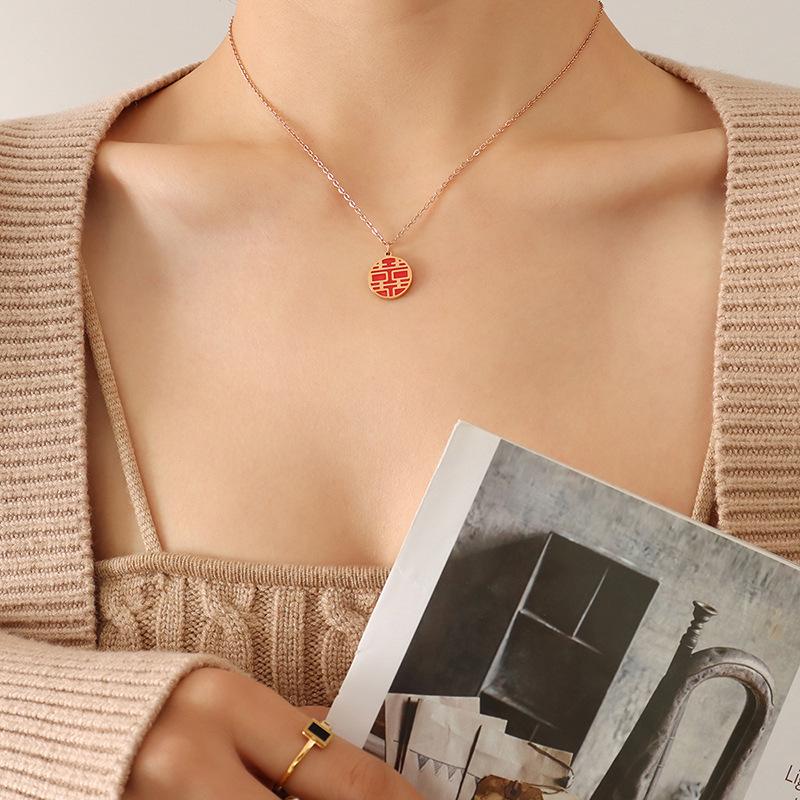Ethnic Double Happiness Pendant Necklace, 18K Gold Plated Titanium Steel Clavicle Chain