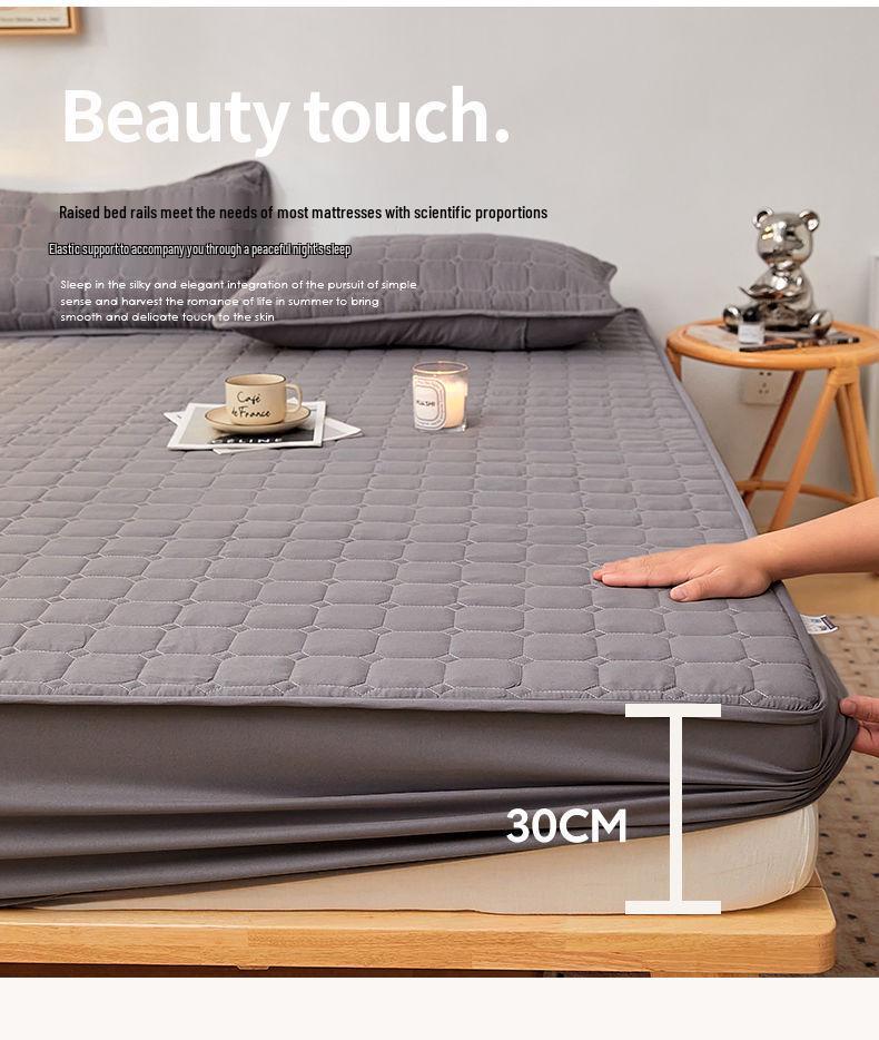 Thickened Non-Slip Quilted Bedspread & Mattress Dustproof Protector