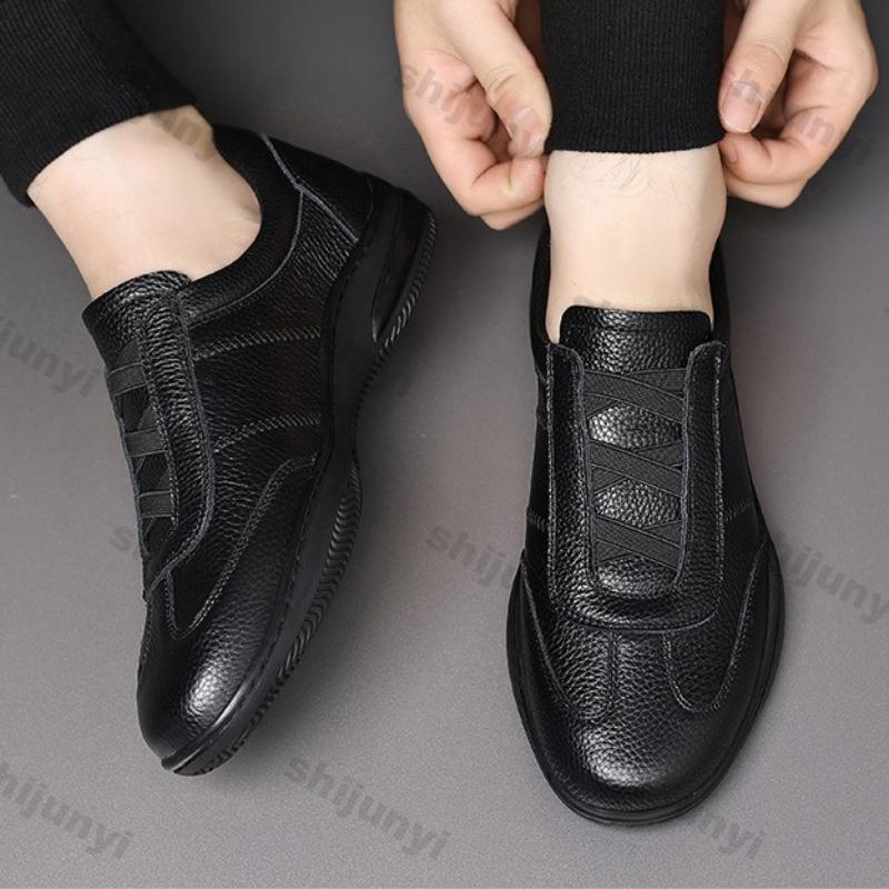 Fashion Men's Leather Shoes 2025 Summer New Fashion Breathable Casual Shoes Lightweight Comfortable Outdoor Non Slip Sneakers Zapatillas