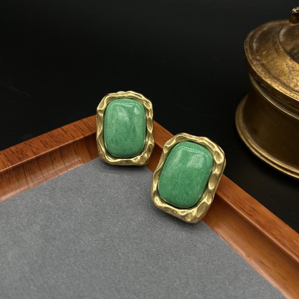 Vintage French Green Rhinestone Stud Earrings – Sophisticated Square Design