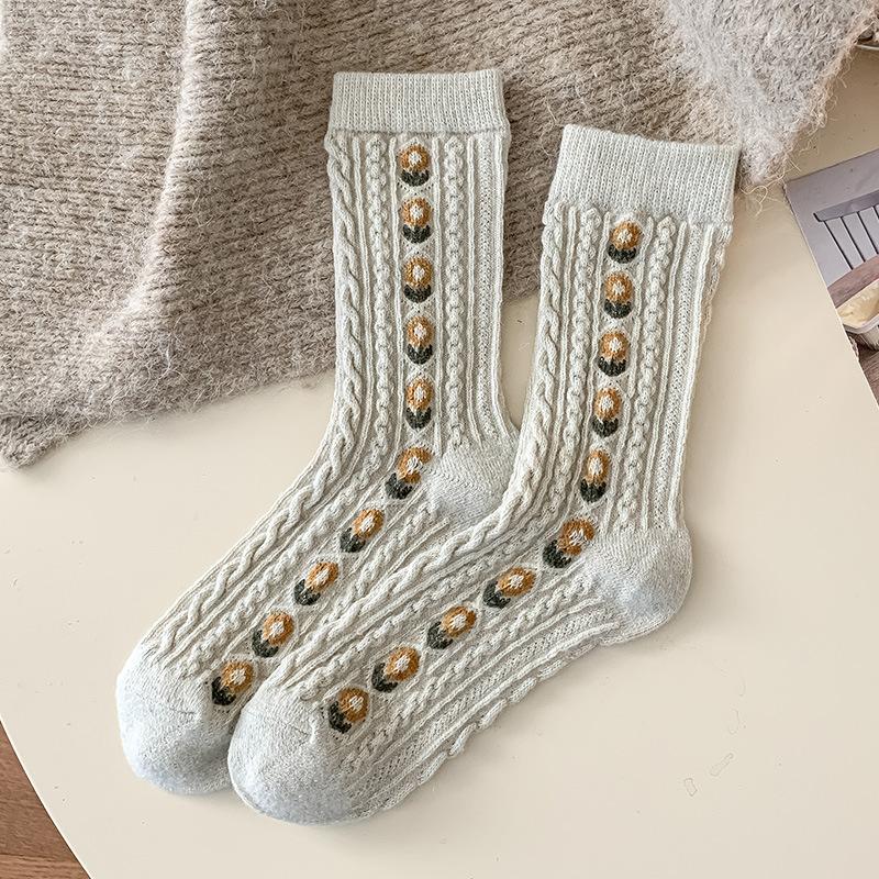 Socks Medium Tube Socks Season Retro Twist Pattern Wool Socks Piled And Thickened To Keep Warm Cute Flower Stockings Women