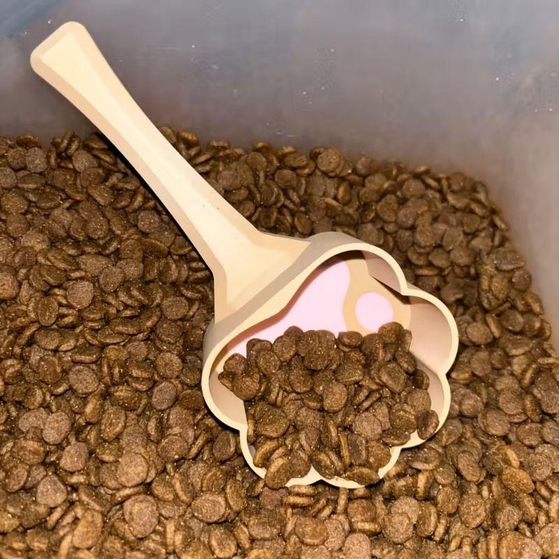Cute Paw Shaped Pet Food Scoop Plastic Feeding Tool for Cat & Dog Dedicated Home Pet Supplies Organizer Scoop Tools Pet Supplies