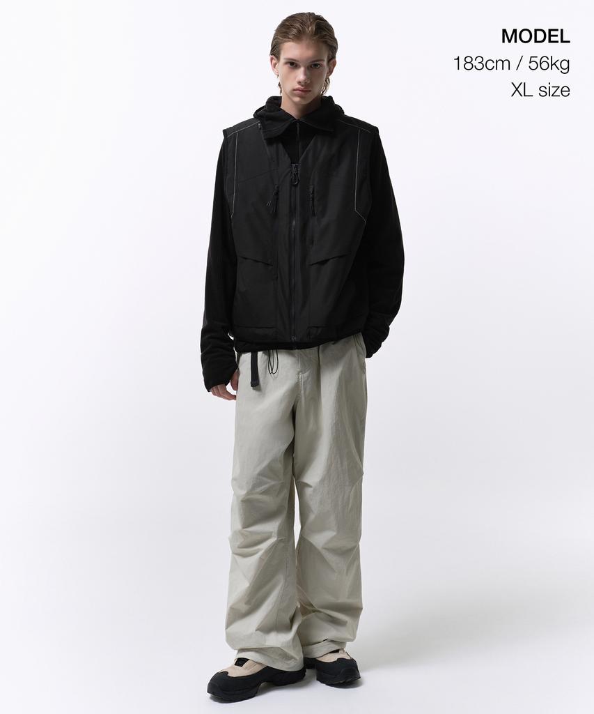 Musinsa Standard [City Leisure] Stitch V-Neck Padded Vest [Black]