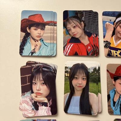 Chuu Offizielle Fotokarte STRAWBERRY RUSH Strawberry Jiwoo Pop-up Authentisch 1 - Ein Blatt
