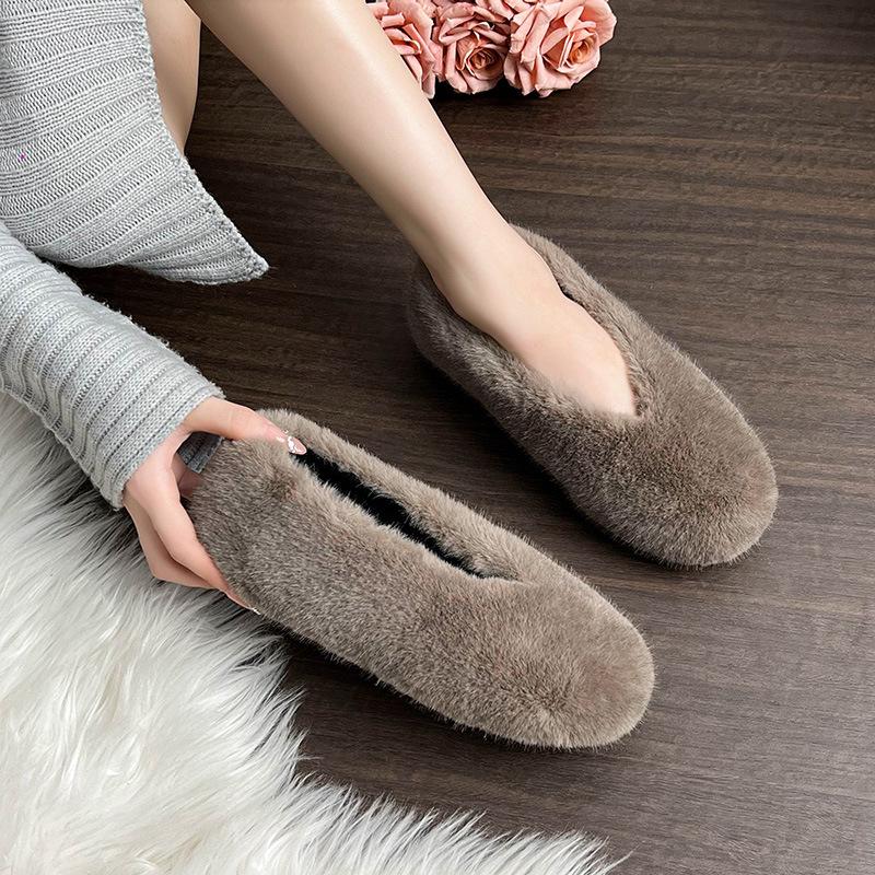 

Mao Mao shoes women s winter wear 2025 new warm mink hair fleece soft-soled beanie shoes large size women s shoes 41-43 33 сірий колір