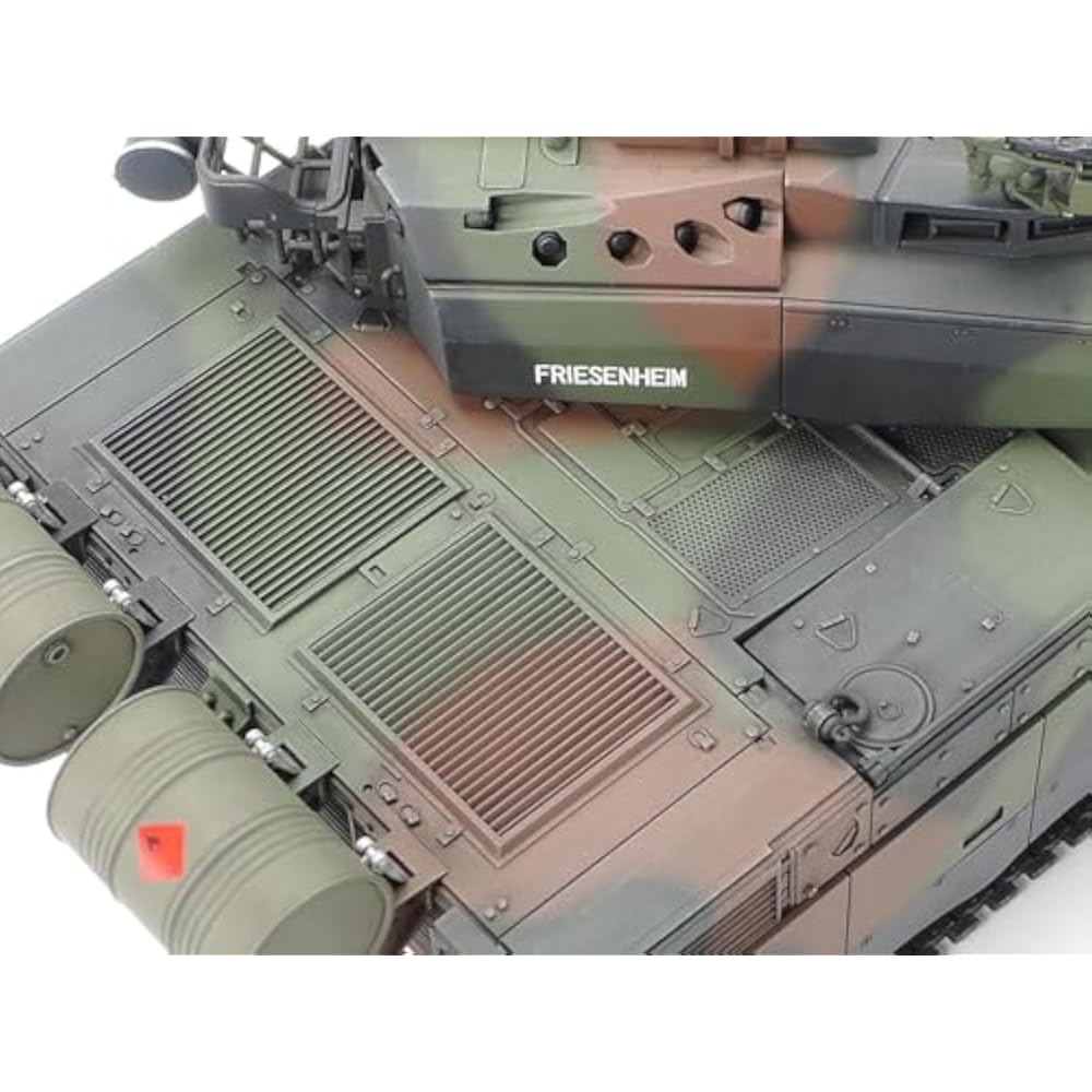 TAMIYA 1/35 Military Miniature Series No. 362 French Main Battle Tank Leclerc Series 2 Plastic Mo...