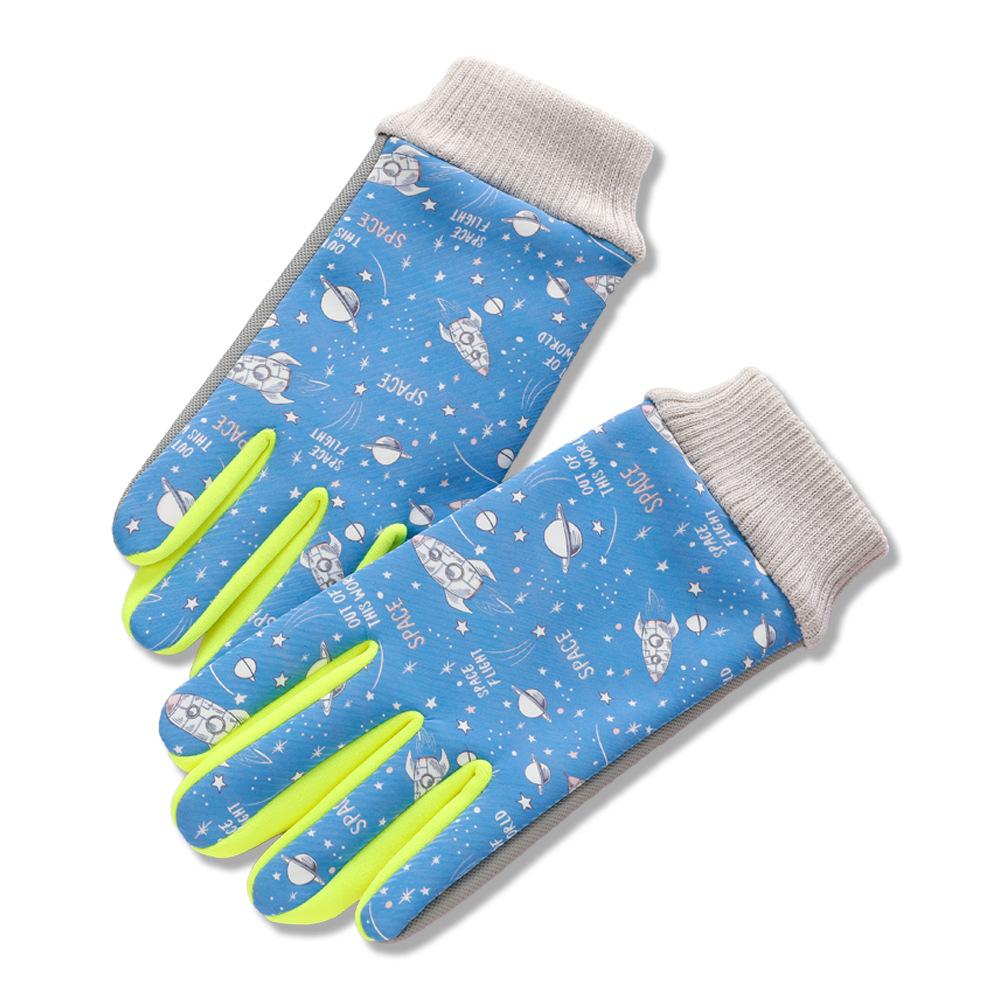 Children's Gloves for Winter for Boys and Girls Warmth Water-splashing Wind Proof and Thickened Winter Outdoor Play Snow Proof Gloves