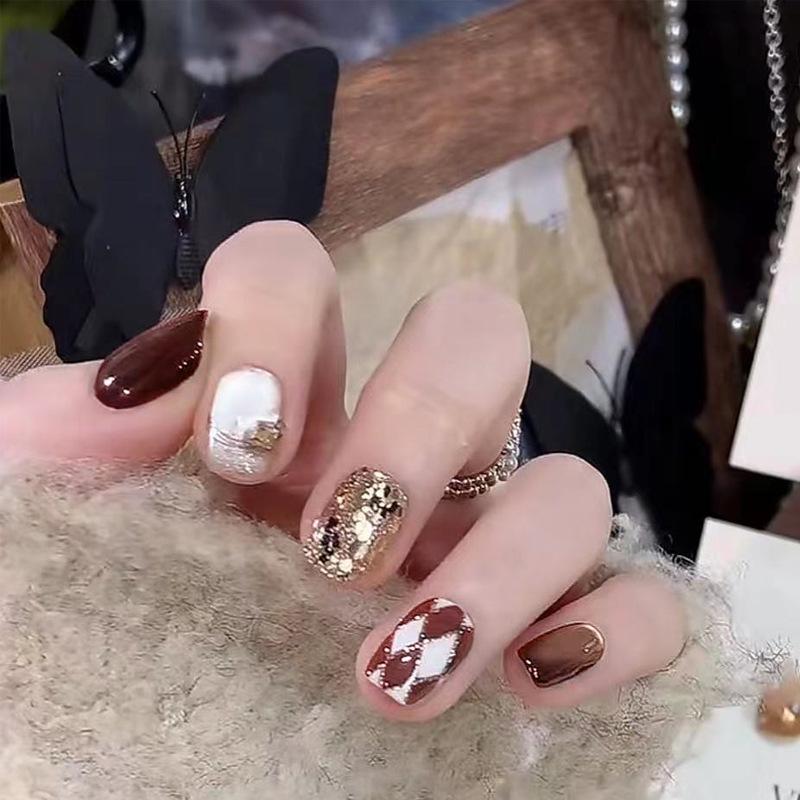 

Retro Plaid Cat Eye Nail Tips with Bling Diamonds - Short, Wearable Nail Art for Spring/Summer Manicures Glue Edition