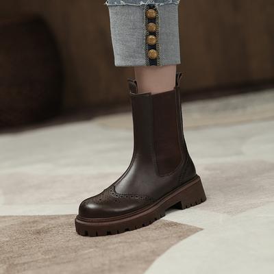 Nouvelles bottes en cuir véritable pour femmes, bottes Chelsea rétro à enfiler, texture sculptée, bottines à bout rond, chaussures pour femmes d'automne et d'hiver