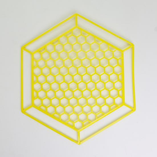 Floating Bee Watering Station Garden Butterfly Insect Waterer Outdoor Bee Baths Drinking Station for Thirsty Pollinators