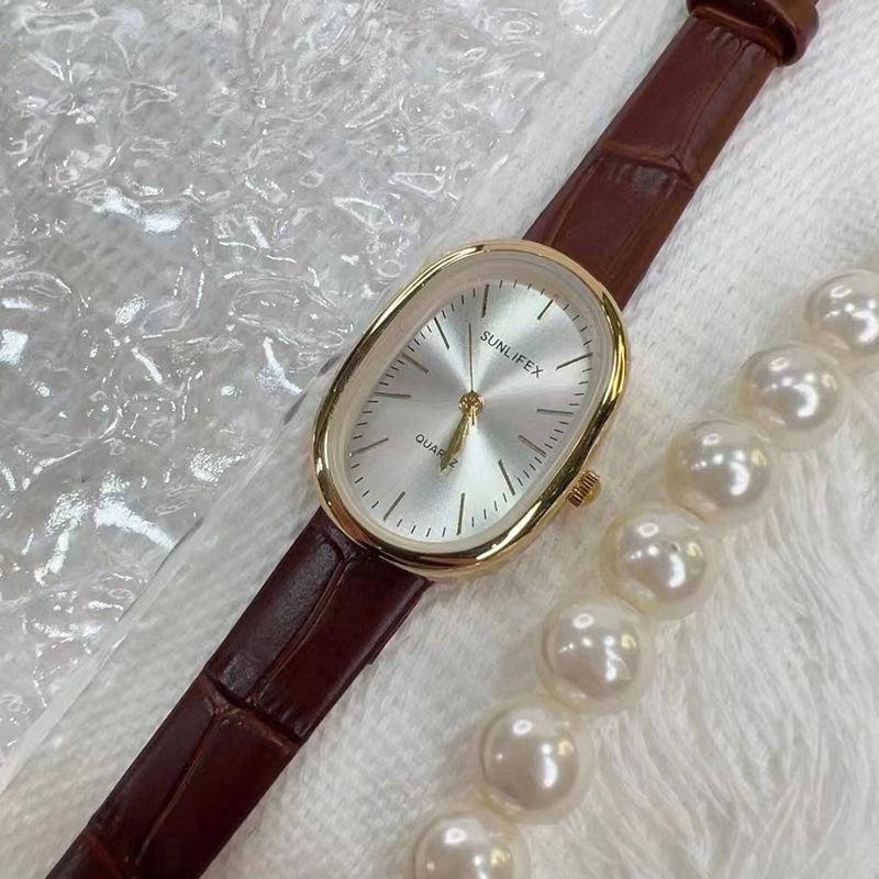 Oval-shaped watch strap, stylish and elegant scale model, high-end simple quartz watch for women, ladies stainless steel watch
