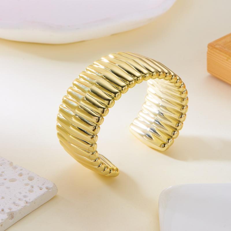Big Cuff Bangles Bracelets Women Vintage Statement Plastic Geometric Open Bangle Hip Hop Punk Gold Silver Color Jewelry