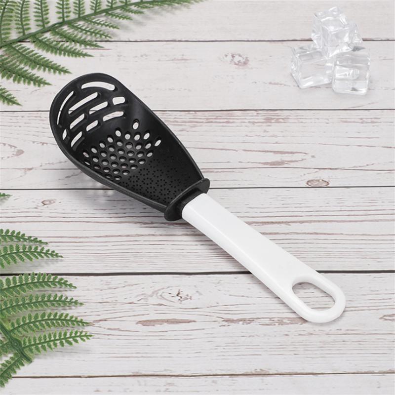 Multifunctional Filter Colander Household Kitchen Grinding Spoon Grinding Ginger Garlic Press Silicone Egg White Separator