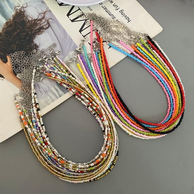 Einfarbige Saatperlen Bohemia Kurze Choker-Kette Gänseblümchen Boho-Anhänger Halsband Bunt Handgemacht Colar Halsband Schmuck Femme