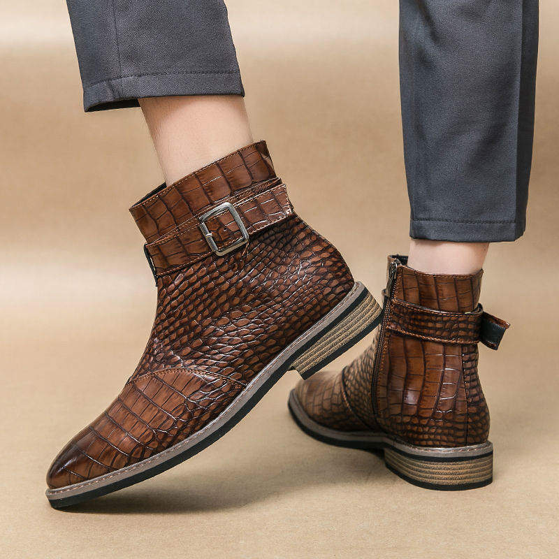2024 Vintage Black Chelsea Boots Men High-quality Leather Personality Men Boots Dress Pointed toe Men's Ankle Boots botas hombre