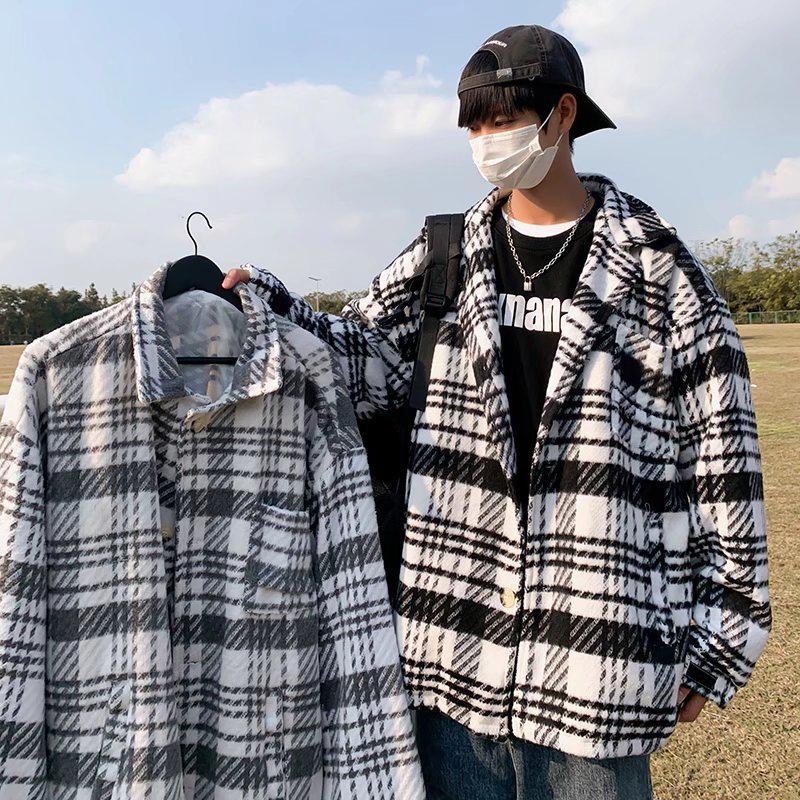 Men's Plaid Woolen Trench Coat: Autumn/Winter Japanese Retro Hong Kong Style, Loose Casual Jacket.