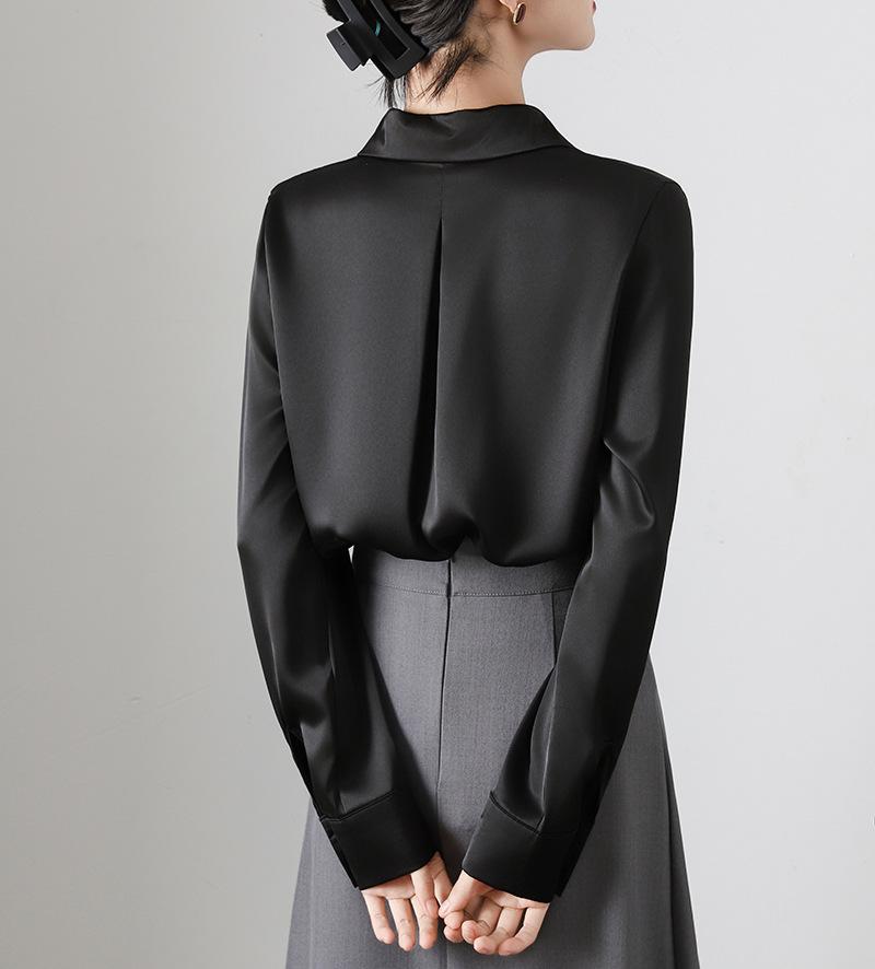 Women's Retro Satin Loose-Fit Long Sleeve Shirt - Hidden Placket, Hong Kong Style, Light Luxury for Spring & Autumn